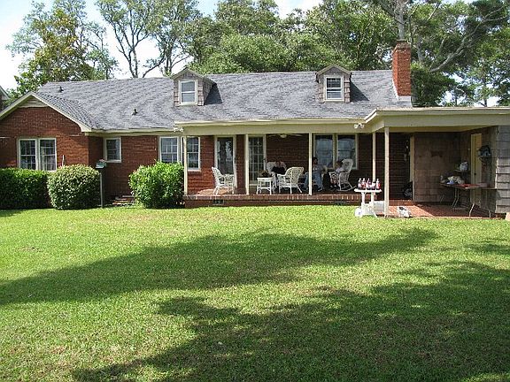 2nd image of 5109 Holly Ln