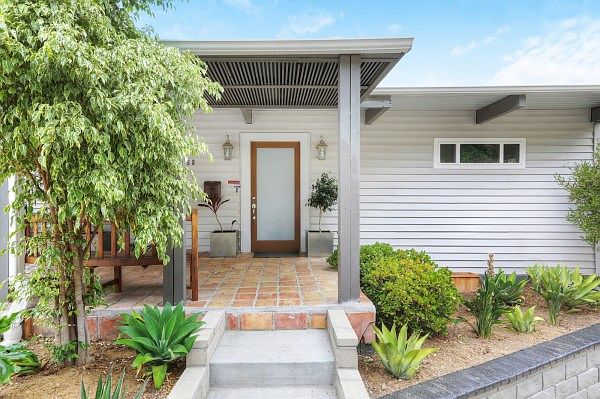 1st image of 3358 Oak Glen Drive