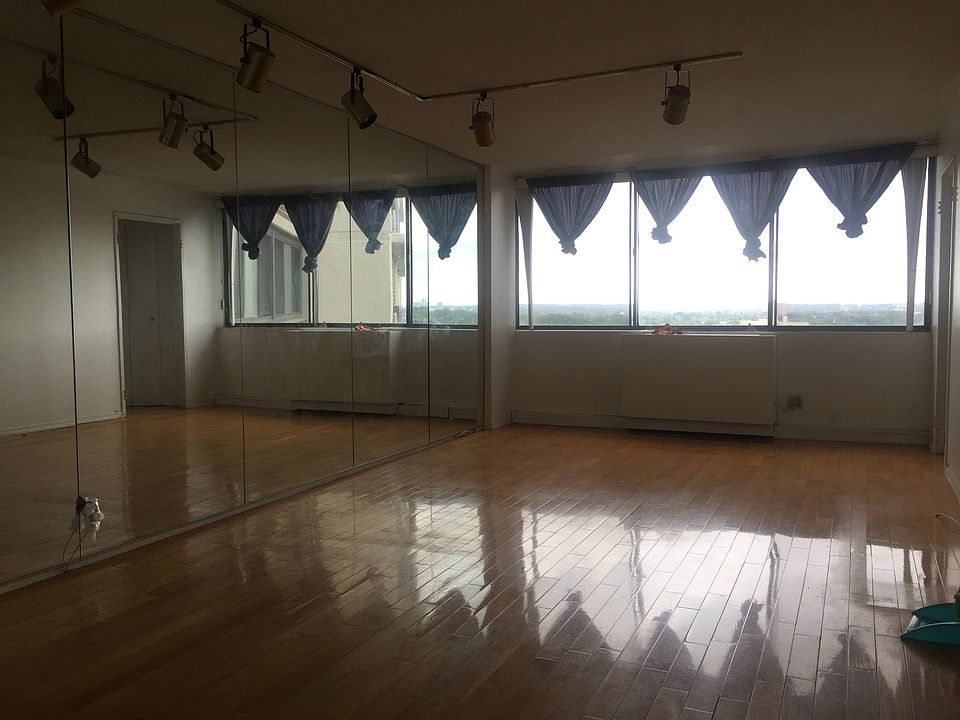 1st image of 1 Bay Club Dr APT 17H