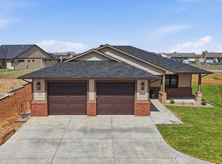 1602 S Dove Pl, Goddard, KS 67052