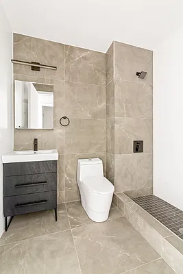 Rented by SERHANT. | media 11