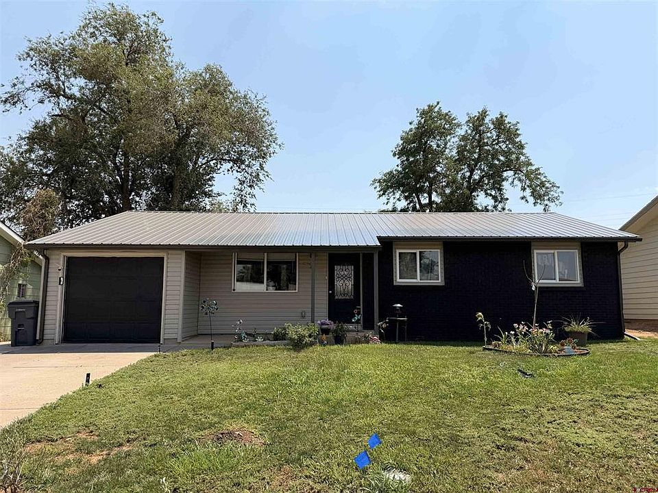 1st image of 723 Birch Drive