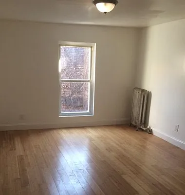 Rented by Realty Collective | media 16