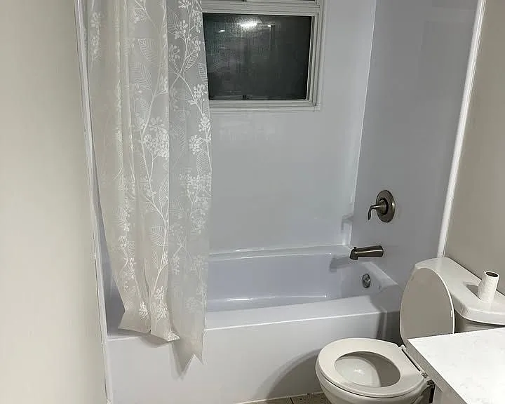 30 Clements Rd E — Photo 9