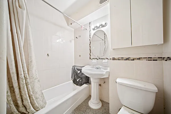 Rented by Bond New York | media 6