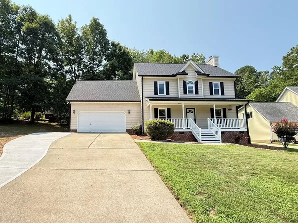 401 Holly Berry Ln, Holly Springs, NC 27540