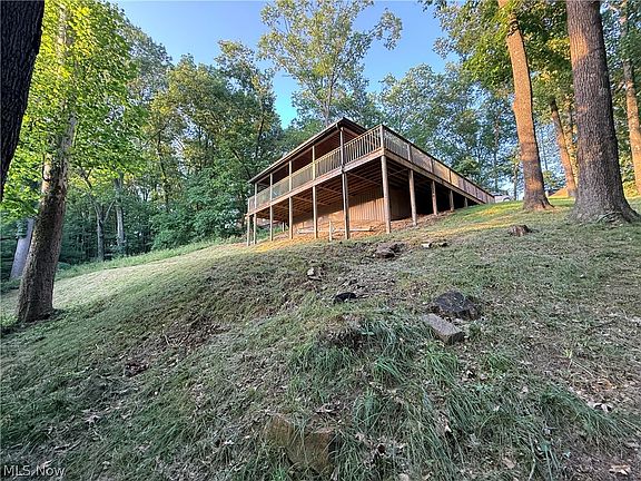 5th image of 7925 Lakeview Dr SW