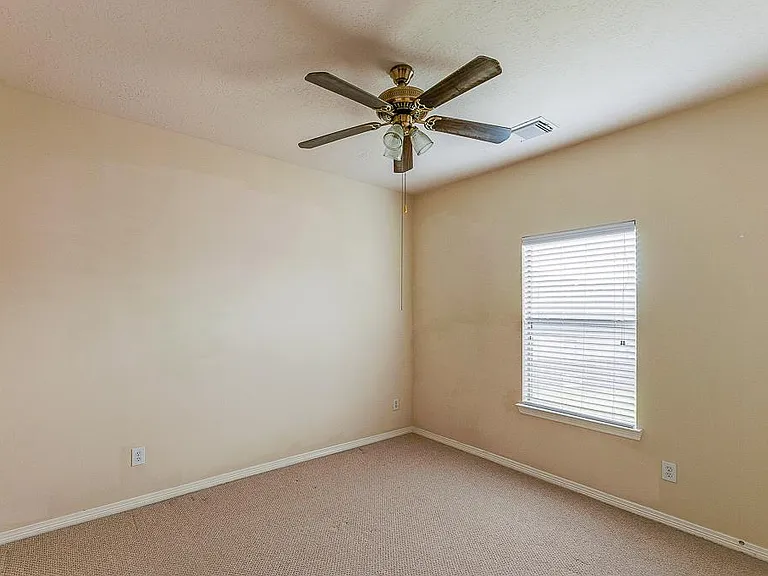 5007 Jade Cove Ct — Photo 27