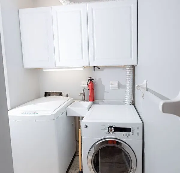220 Elizabeth St #C4 — Photo 17