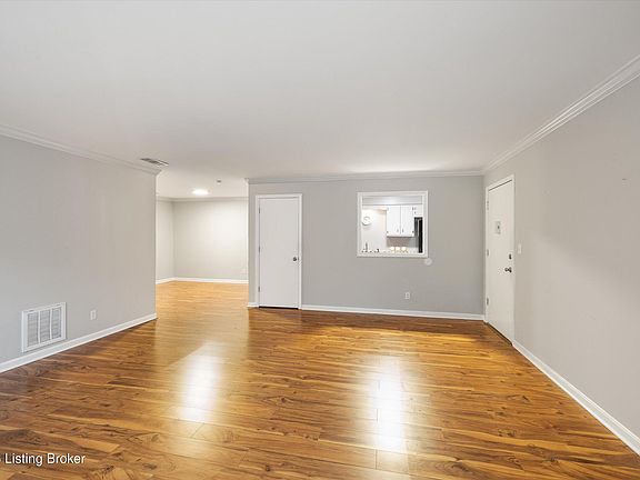 3rd image of 4708 Weybridge Gdns APT 101