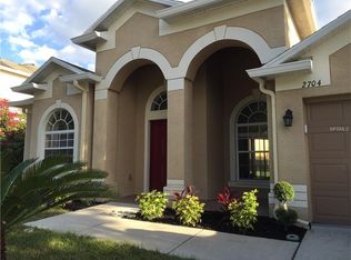 2704 Avon River Dr, Valrico, FL 33596