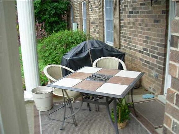 2nd image of 300 Logsdon Ct