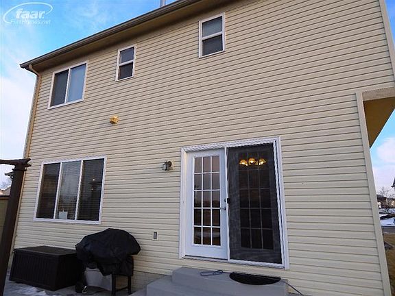 4th image of 1310 Blue Heron Dr