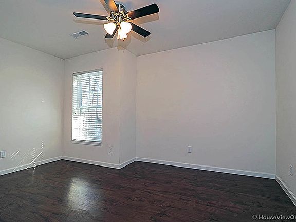 2nd image of 1112 Bertling St