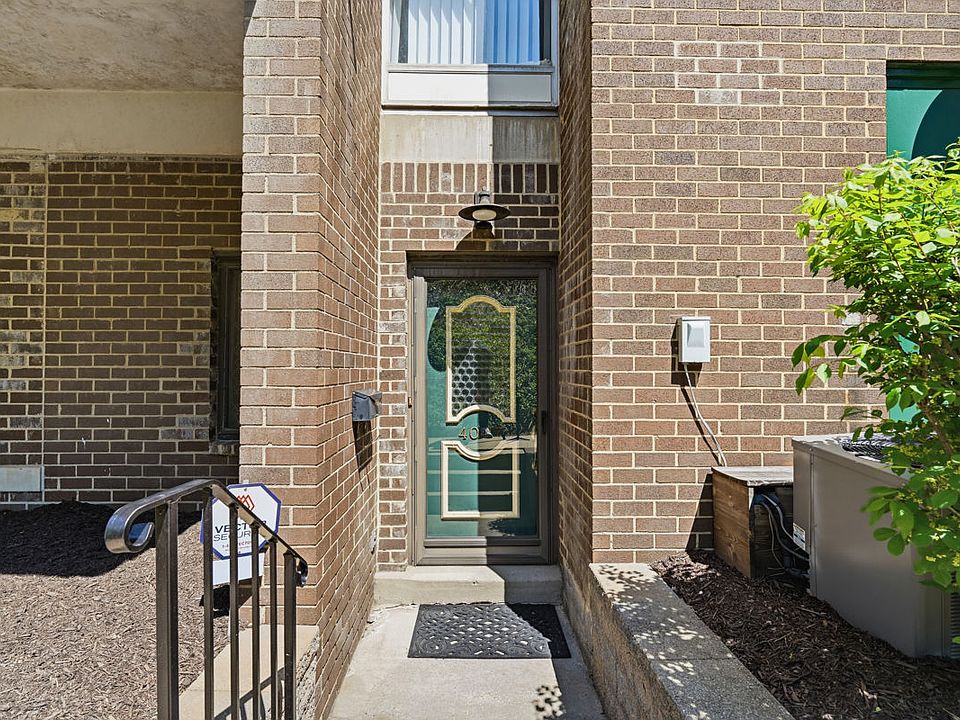 1st image of 4007 Charlemagne Cir