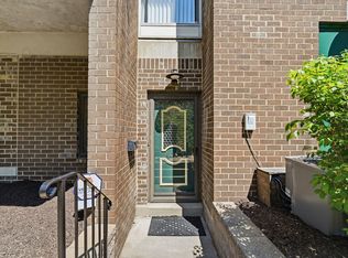 4007 Charlemagne Cir, Pittsburgh, PA 15237