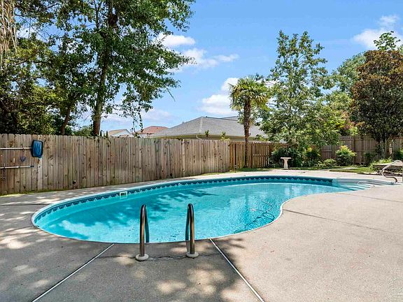 5th image of 4202 Brittany Ct