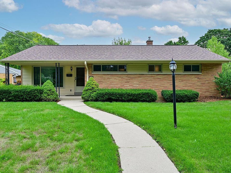 1st image of 8143 W Raymond LANE