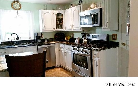 3rd image of 7 Plymouth Ave