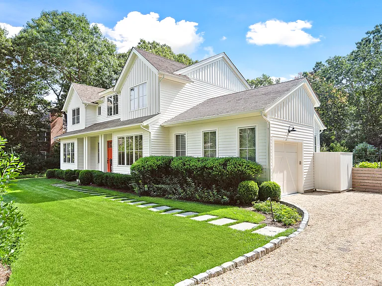 Birchwood Ln — Photo 2
