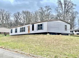 603 Saint Johns Dr, Dandridge, TN 37725