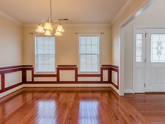 5th image of 127 Weste Ave