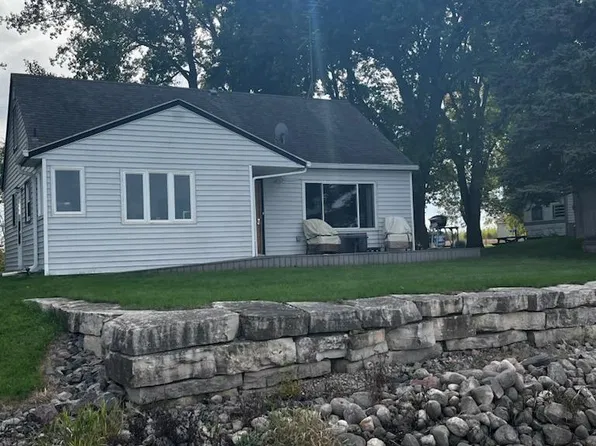 10 Sioux Trl, Slayton, MN 56172
