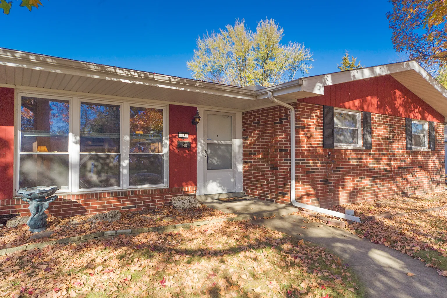 13 Stratford Way photo 1