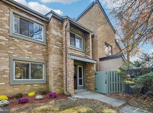 8202 Canning Ter, Greenbelt, MD 20770