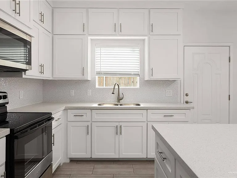913 W Kohala Ave #3 — Photo 8