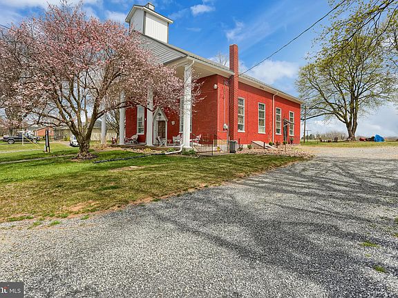 3rd image of 22 Church St
