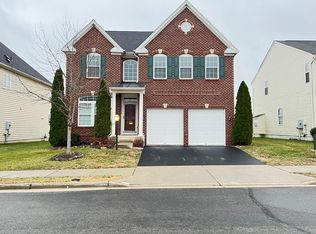 25066 White Sands Dr, Chantilly, VA 20152