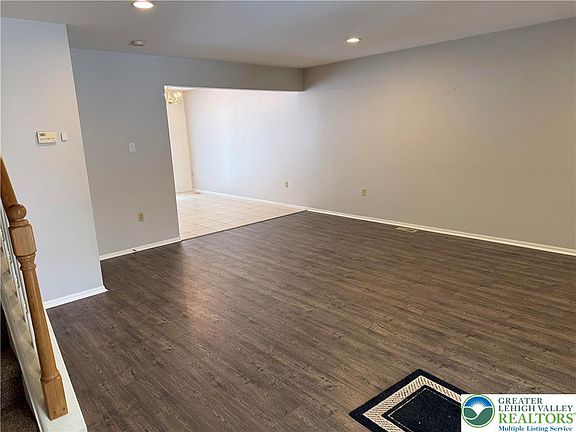 5th image of 1600 Greystone Cir