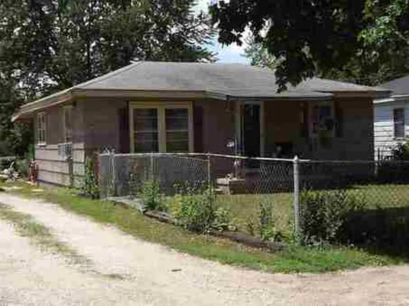 2009 S Joyce St, Peoria, IL 61605