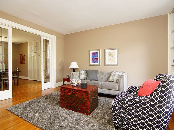 4th image of 3325 Bishop St