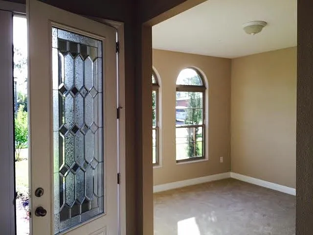 4 bed, 2819 sqft, $2,800 — Photo 3