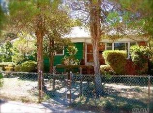 506 Decatur St, Uniondale, NY 11553