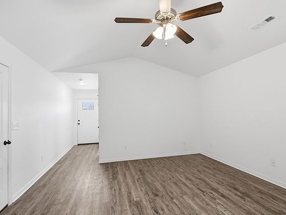 4th image of 313 Eagle Edge Drive
