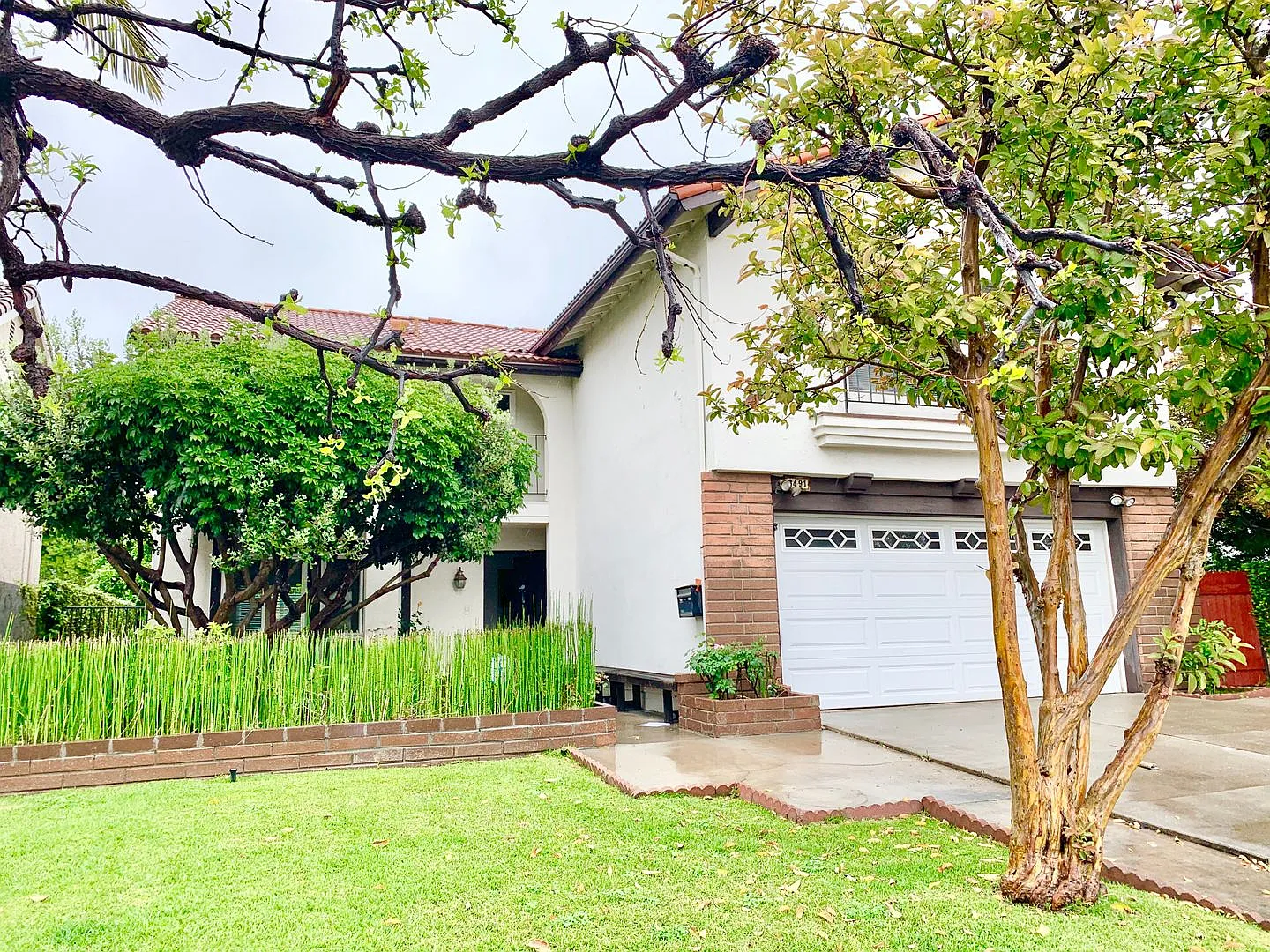 Five Bedroom Single Family Home in Irvine! — Photo 2