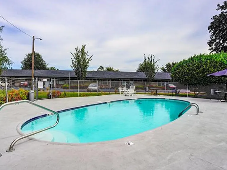 Fairway Village — Photo 28