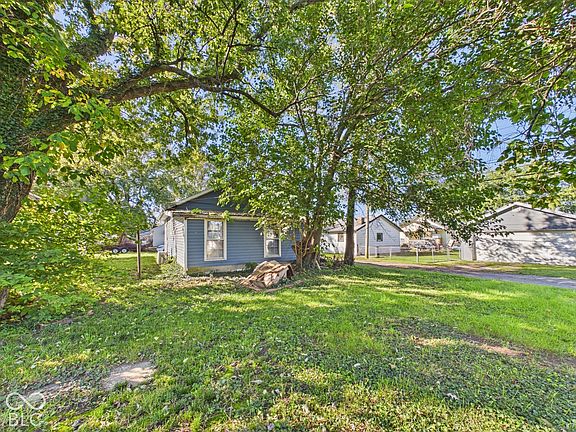 4th image of 2316 F Ave