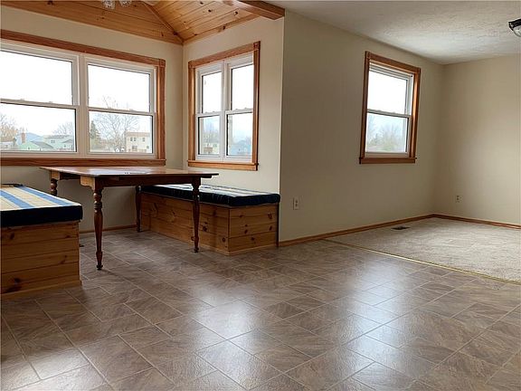 5th image of 5769 Limestone Ln