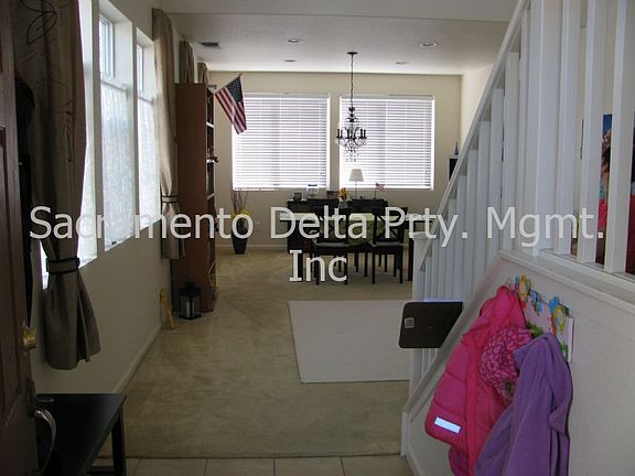 5th image of 283 Dragonfly Cir