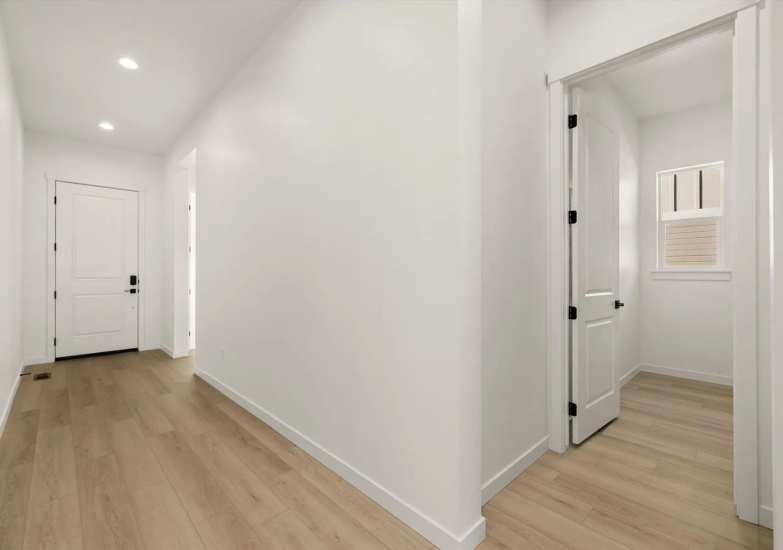 Brand New 3 Bedroom Home in Star — Photo 4