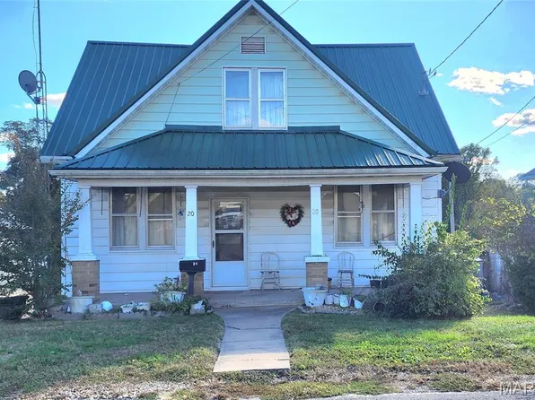 20 E State St, Chester, IL 62233