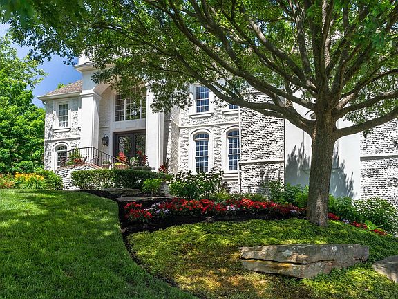 4th image of 4 Ironwood Ln
