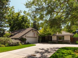 499 E Braddock Dr, Fresno, CA