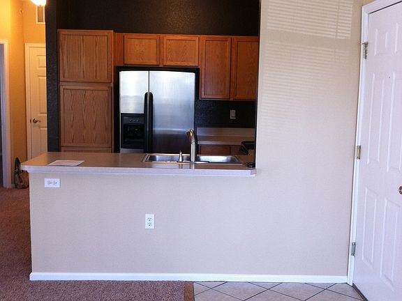 5th image of 2430 W 82nd Pl Unit 1I