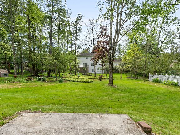 4th image of 2504 Lynnhurst Dr