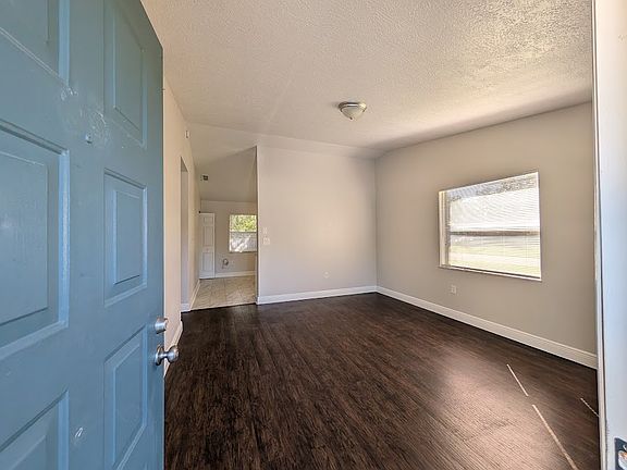 2nd image of 1821 Georgianna St APT A